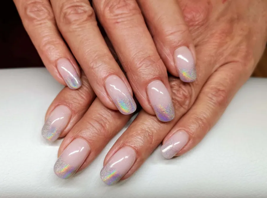 Nageldesign Holographic
